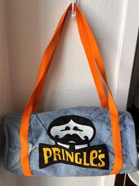 1970's Vintage Pringles Duffle